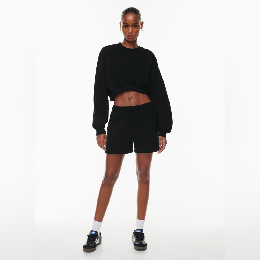 Aritzia Cozy Fleece Mega Cropped Crew Sweatshirt black size 2